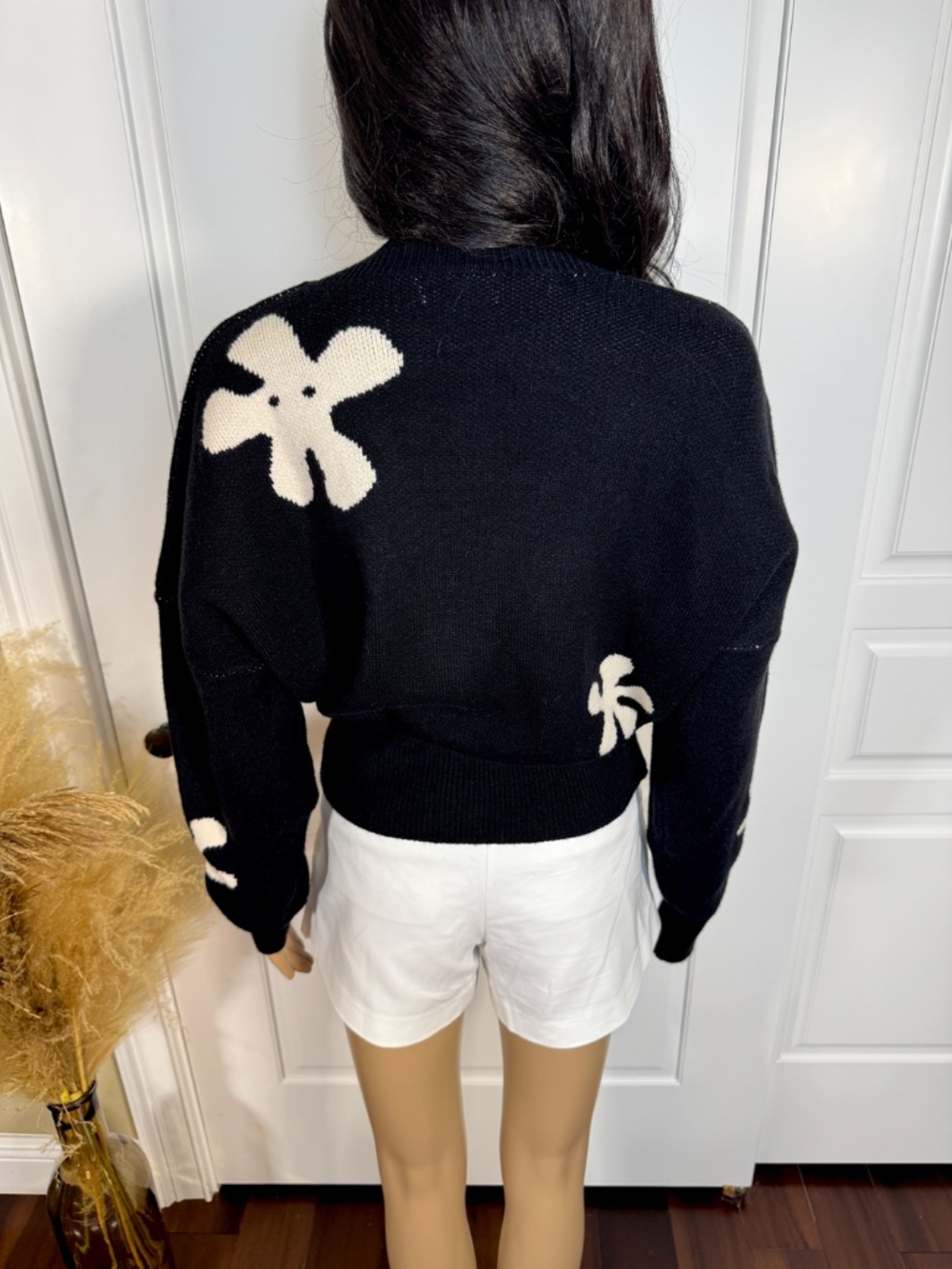 BLACK LONG SLEEVE CARDIGAN SWEATER WITH FLORAL PRINTS - NWT - Picture 10 of 17